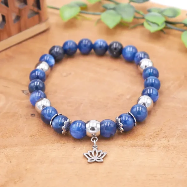 Bracelet en perles de cyanite bleue naturelle et acier inoxydable