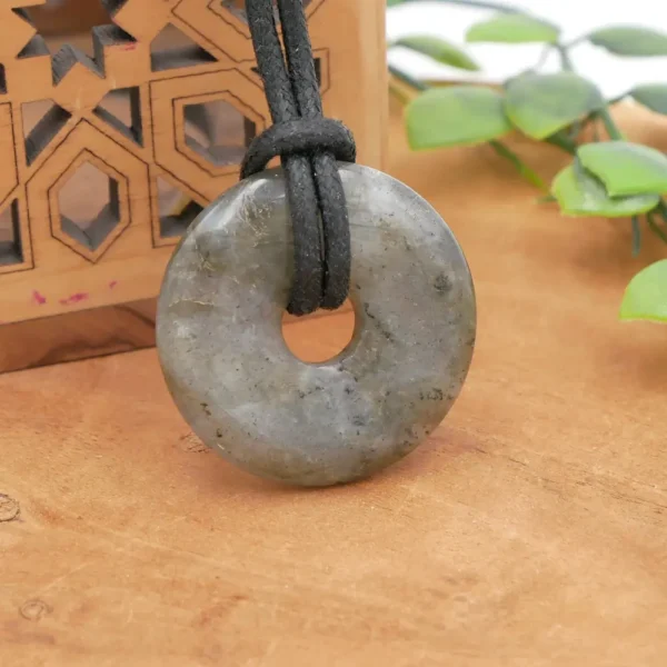 Pendentif donut en labradorite naturelle