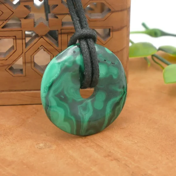 Pendentif donut en malachite naturelle