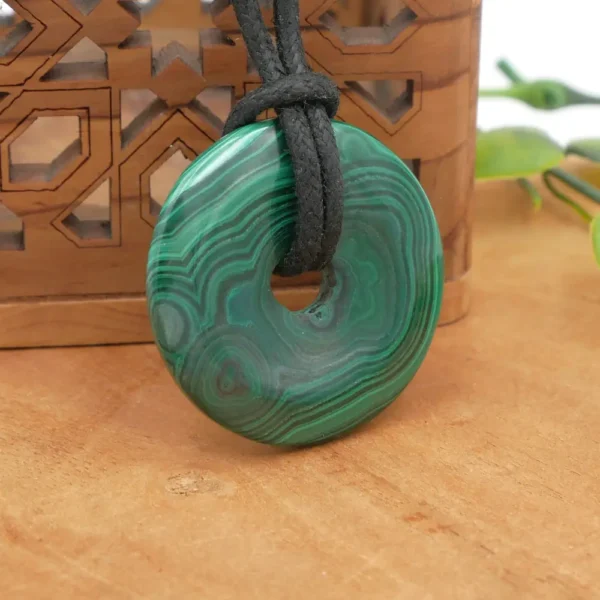 Pendentif donut en malachite naturelle