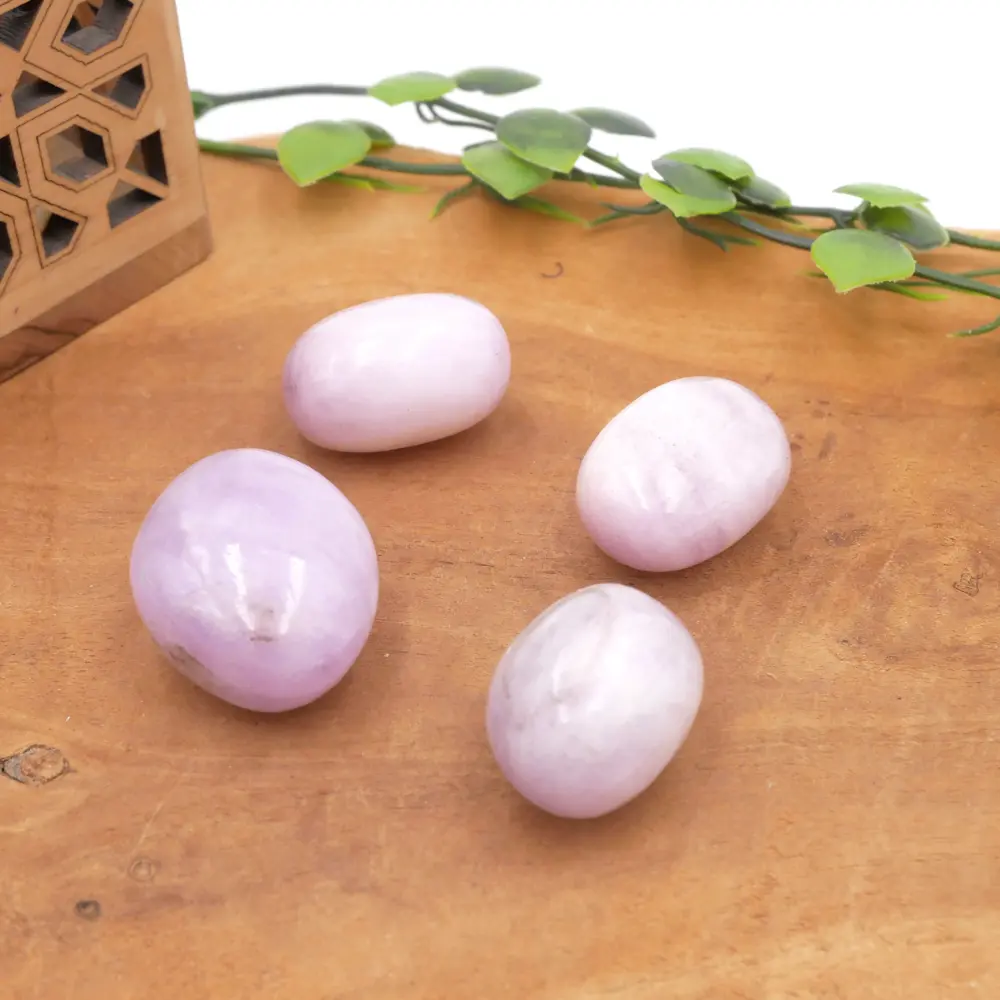Photo Pierre roulée Kunzite en pierre naturelle