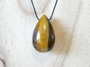 Pendentif goutte en Œil de Tigre qualité Extra AAA – pierre naturelle de protection énergétique