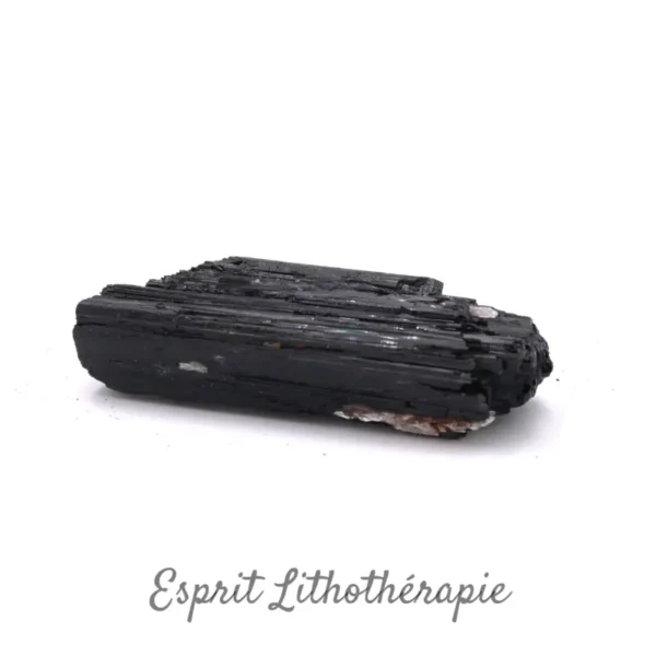 Petite Tourmaline noire schorl brute naturelle.
