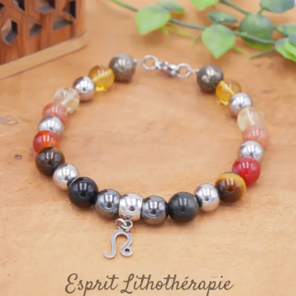 Bracelet pierre naturelle sur fil acier câblé et fermoir.