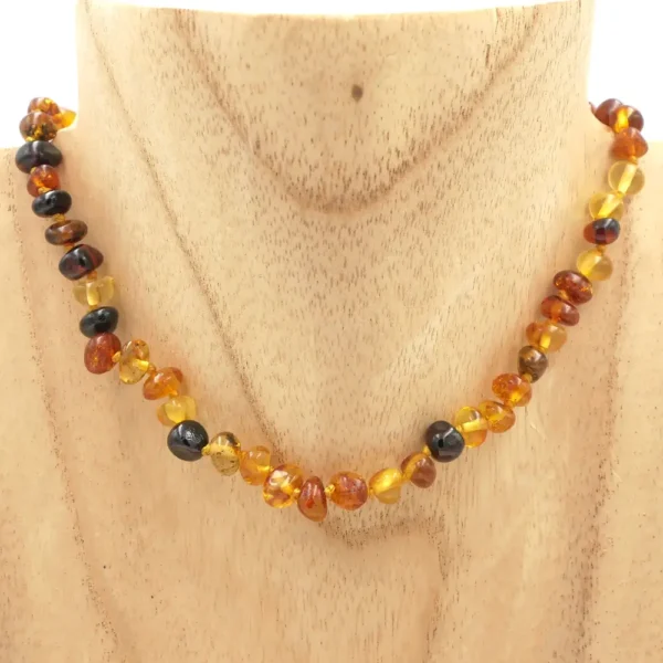 Collier ambre bébé certifié conforme normes CE avec fermoir de sécurité et nœuds de sûreté entre chaque perle
