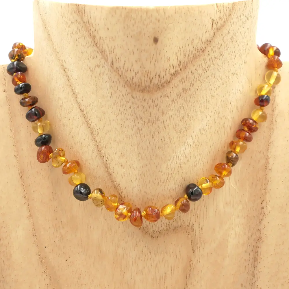 Collier ambre bébé certifié conforme normes CE avec fermoir de sécurité et nœuds de sûreté entre chaque perle
