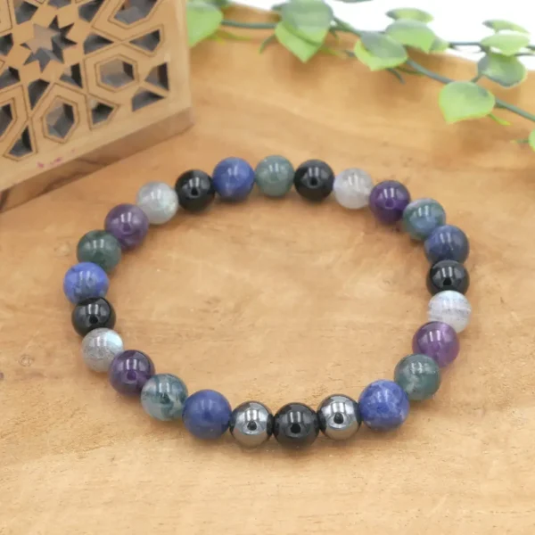 Bracelet artisanal en pierres naturelles Améthyste, Sodalite, Onyx, Labradorite, Agate mousse et Hématite.