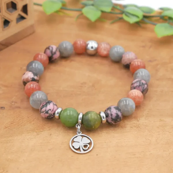 Bracelet Jade, Labradorite, Pierre de soleil et Rhodonite. Pierres naturelles de qualité montées sur fils élastique multibrin. Tailles au choix, accessoires acier inoxydable.