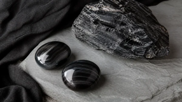 Onyx noir : vertus, protection et propriétés