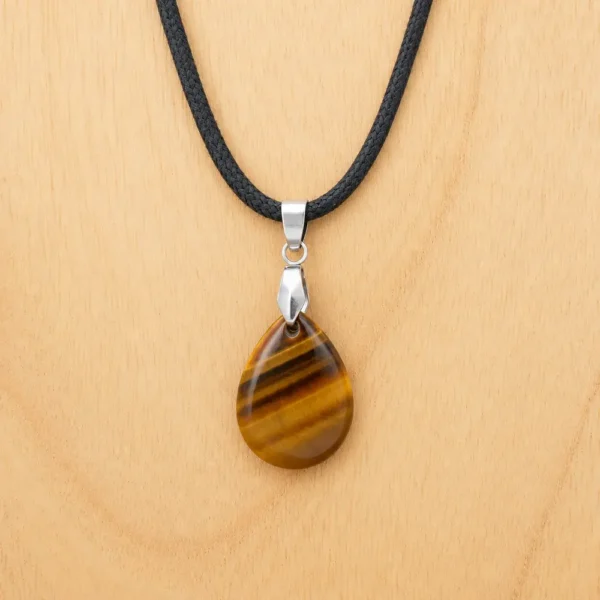 Pendentif en oeil de tigre naturelle de qualité AAA monté sur coton cordon ciré ou chaine acier inoxydable, taille au choix. Bélière acier inoxydable