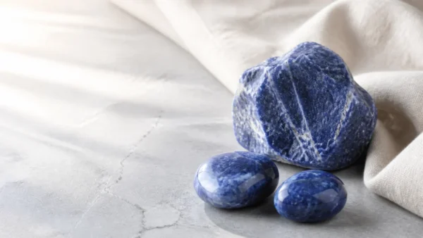 Sodalite : vertus, propriétés et authenticité